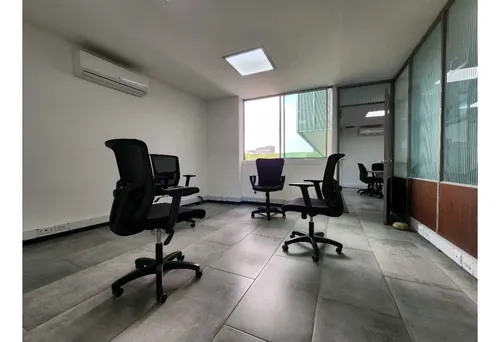 Oportunidad De Inversión: Oficina Rentando Poblado Milla De Oro