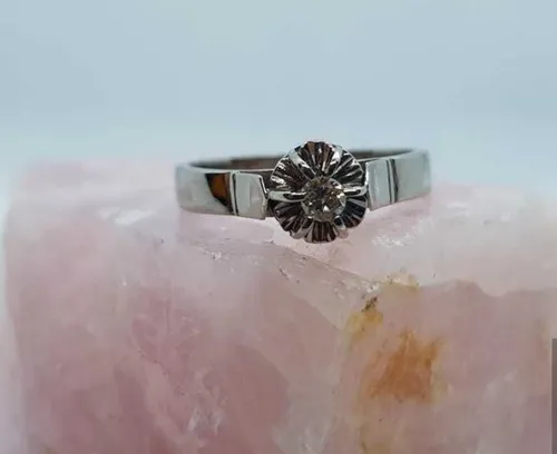 Anillo de compromiso usado sales