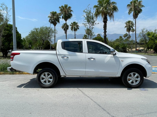 Mitsubishi L200 2.5 Di-d Cabina Doble 4x4 Mt