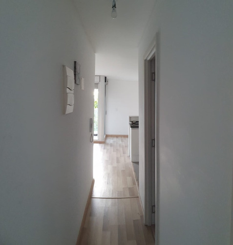 Imagen 4 de 10 de Vendo Apartamento 2 Dormitorios Con Garaje Al Frente 6to