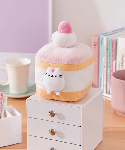 Peluche Gato Pusheen Cat Bizcocho De Fresa Squisheen Gund Color Rosa Claro