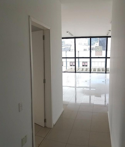 Imagem 2 de 15 de Sala Comercial No Atico Com 134m² Privativos - Sa0339