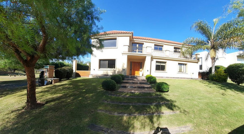 Imagen 4 de 30 de Los Arboles - 4 Dormitorios - Quincho - Pileta - Excelente Propiedad !
