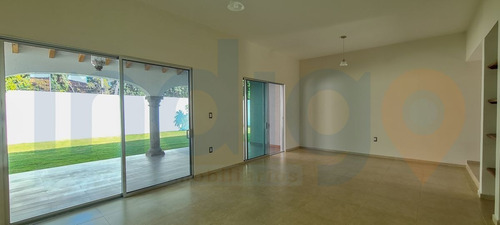 Imagen 14 de 30 de Casa En Venta En Juriquilla, Un Piso