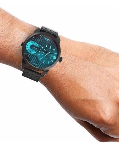 Reloj Diesel Mini Daddy Modelo Dz7340 Correa Negro Bisel Negro Fondo Índigo