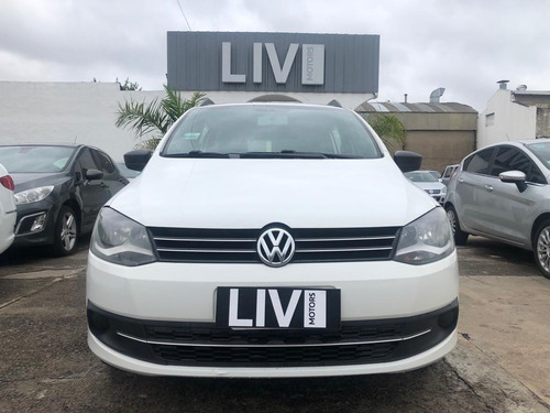 Imagen 4 de 25 de Volkswagen Suran 1.6 C/gnc Confortline Año 2013 - Liv Motors