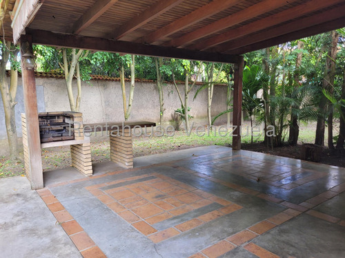 Casa En Venta En Las Boyera Caracas