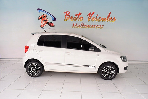Volkswagen Fox 1.0 Mi Seleção 8v Flex 4p Manual 2014