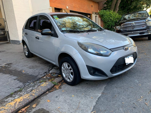 Ford Fiesta 1.6n Ambiente Plus 5 Ptas Plata 2013