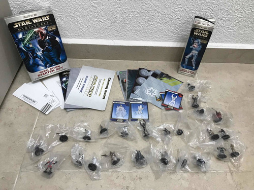 Dos Paquetes Con 24 Figuras Star Wars Miniatures Wizards (Usado)