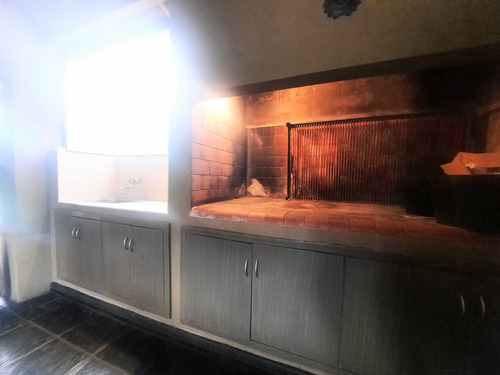 Venta Casa 4 Ambientes En La Concepción