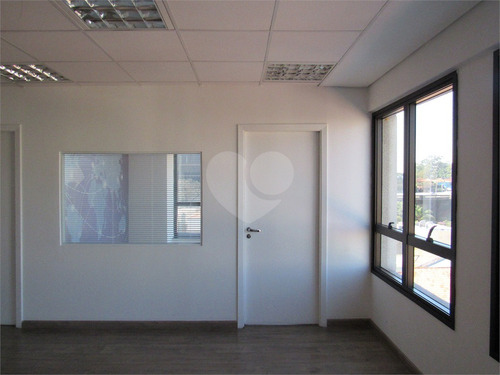 Imagem 18 de 30 de Sala Comercial Em Pinheiros Com 300 M², 9 Vagas No Estacionamento - Reo577820