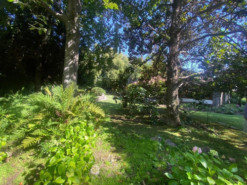 Casa En Venta De 5 Dorm. En Vitacura