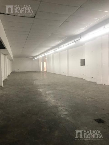 Venta Local Avenida Libertador Olivos (230 M2)