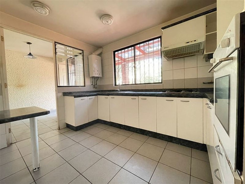 Imagen 8 de 30 de Casa En Venta De 3 Dorm. En Maipú