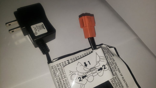 Imagen 2 de 4 de Cargador De Bateria Para Carritos Electricos Prinsel 6v