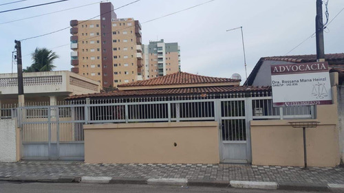 Imagem 1 de 14 de Casa 3 Quartos,2 Suíte,4 Vaga Na Garagem,varanda,piscina.