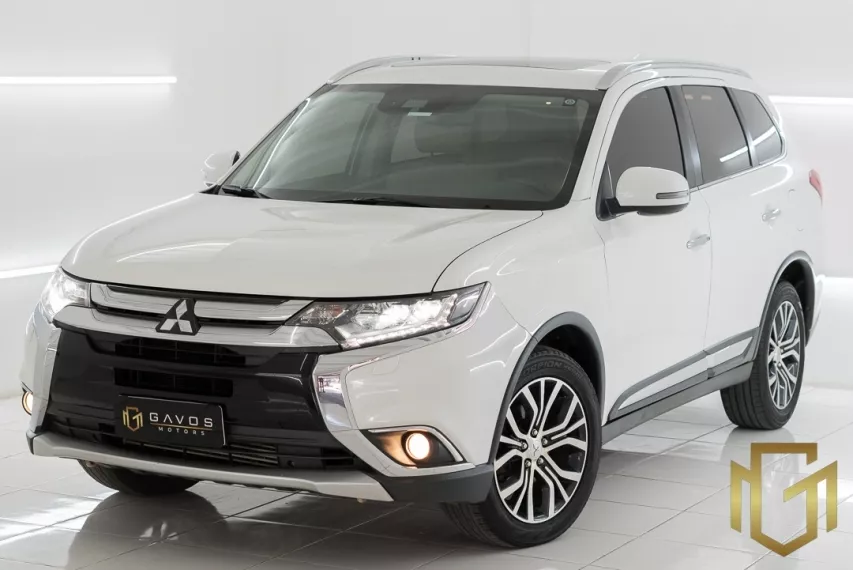 Mitsubishi Outlander 2.2 HPE-S 4x4