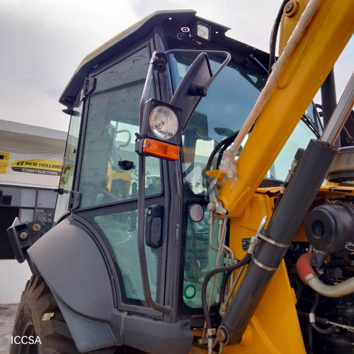 Retroexcavadora New Holland B80c 4x4 Con Kit Año 2023