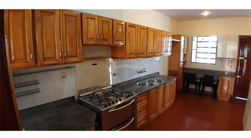 Imagen 6 de 14 de Vendo Lujosa Casa Con Piscina.