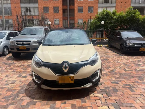 Renault Captur 2.0 Intens Automática