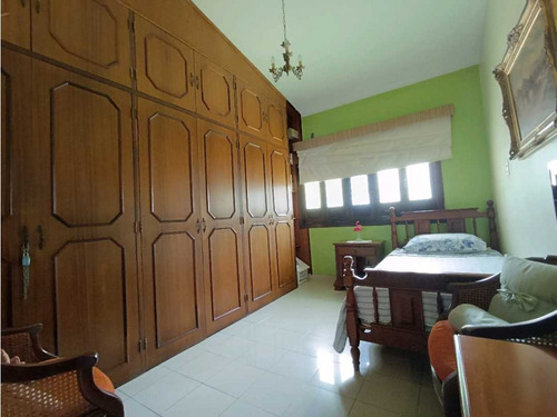 Casa En Venta En La Urb. Las Chimeneas Pe-8370419