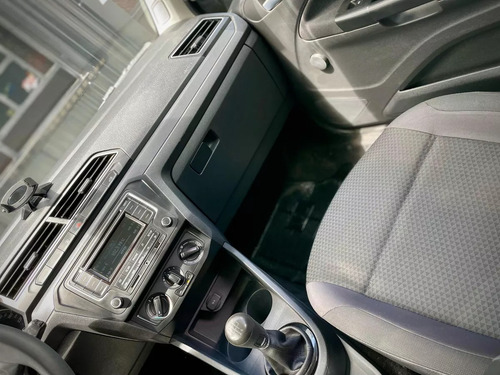 Volkswagen Voyage 1.6 Trenline 101cv