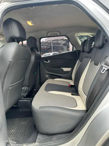 Renault Captur 2.0 Intens Automática