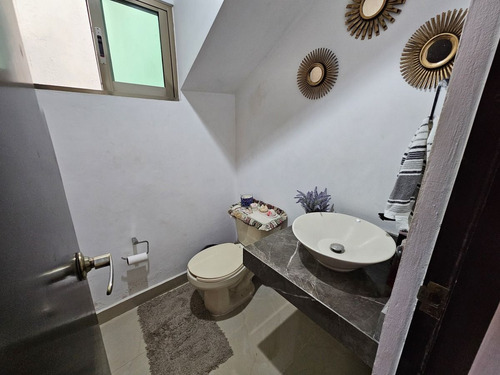 Casa En Venta, 5 Recamaras En Prado Norte, Mérida