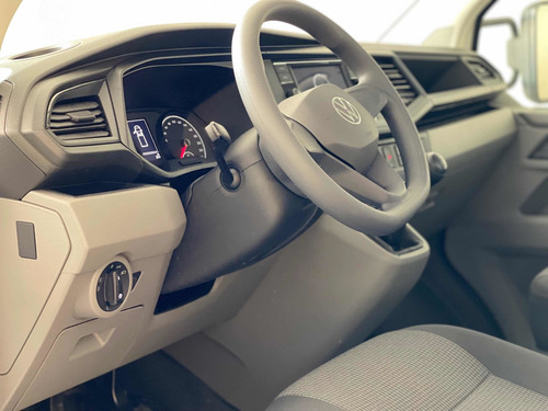 Imagen 8 de 13 de Volkswagen Transporter 2021 2.0 Chasis Cabina Mt