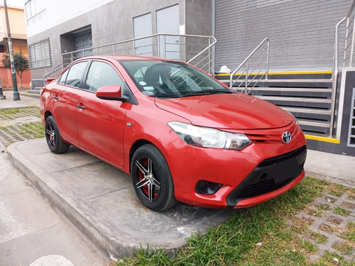 Imagen 3 de 9 de Toyota Yaris