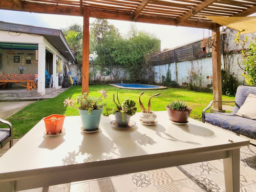Amplio Jardin - Remodelada - Bradford