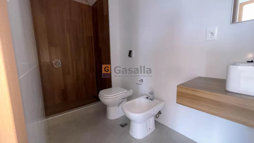 Apartamento En Piriápolis - Zona Centro Ref. 6112