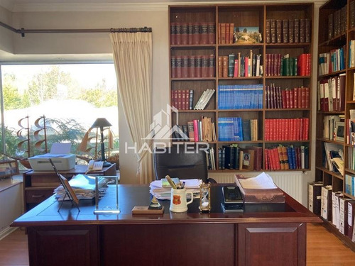 Imagen 11 de 30 de Casa Con Vista Lago Y Volcan En Venta De 5 Dorm. En Pucón