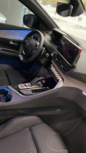 Imagen 11 de 15 de Peugeot 5008 Gt 1.6 Turbo 2023
