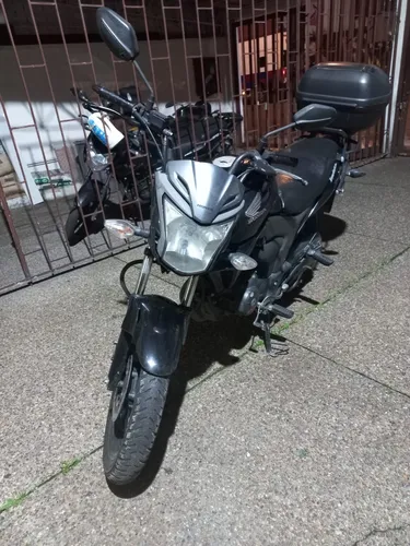 Moto Con Maletero, Excelentes Condiciones.
