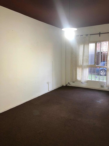 Departamento En Venta - 3 Dormitorios 1 Baño - 75 Mts2 - Don Torcuato
