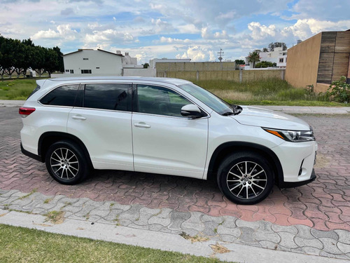 Imagen 3 de 15 de Toyota Highlander 2017 3.5 Limited At