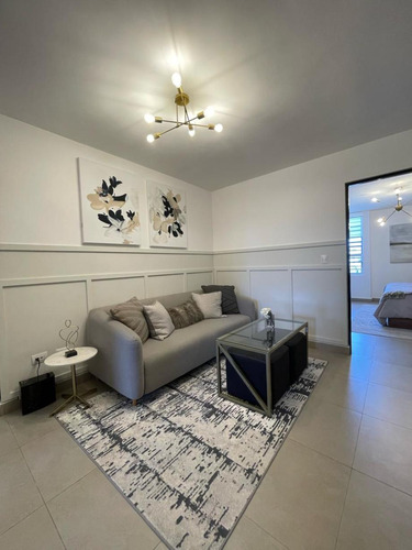 Casa En Venta En Colonia Altabrisa, Apodaca, Nuevo León