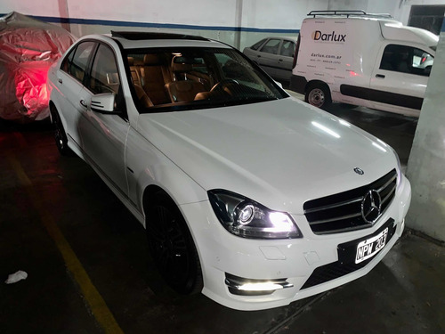 Imagen 8 de 11 de Mercedes Benz C250 Edition C