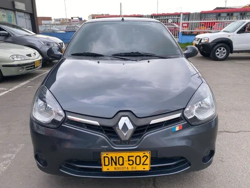 Renault CLIO STYLE 1.2 Night & Day