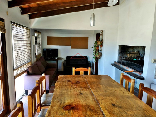 Hermosa Casa A Pasos De La Playa- Ref: 5164