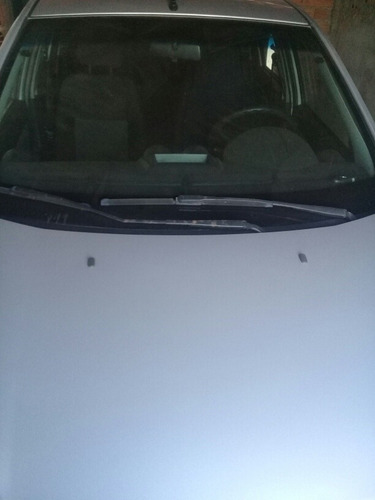Imagem 3 de 3 de Ford Fiesta Sedan 2012 1.6 Fly Flex 4p