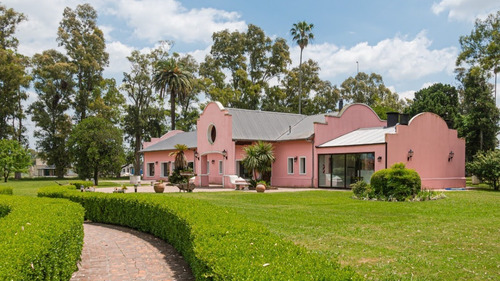 Imagen 9 de 10 de Casa En Venta En El Barrio La Magdalena Canning - Galería Y Piscina - Financiación