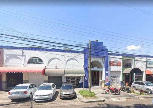 Gran Oportunidad Remate De Local Comercial En Plaza Guadalupe, Residencial Guadalupe, Zapopan, Jalisco 