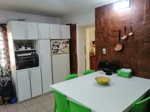 Casa Con Local A 100m. Centro Comercial Y Av. Principal!!!