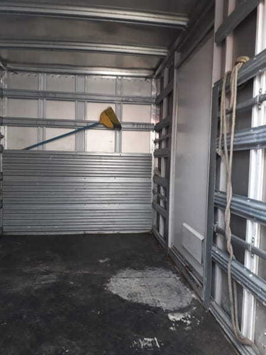 Imagem 8 de 8 de Hyundai Hr Bau Com Porta Lateral Pneus Semi-novos 2015