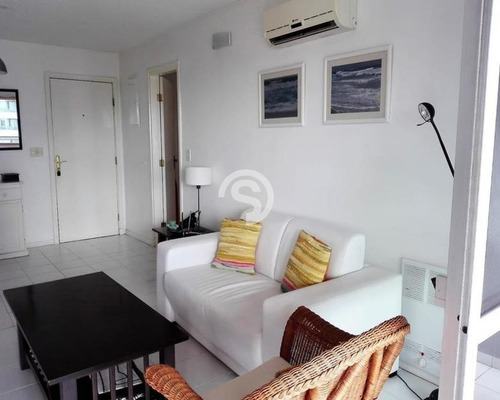 Apartamento A La Venta En Punta Del Este- Ref: 3135