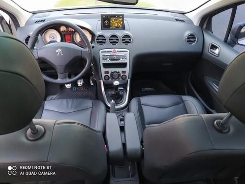 Imagen 9 de 13 de Peugeot 308 Feline 1.6 Hdi Diesel 115cv 2013