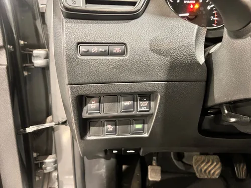 Nissan X-Trail 2.0 Exclusiv 2 Row Hybrid